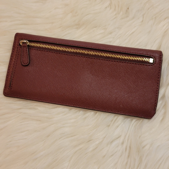 Michael Kors burgandy leather wallet - Picture 4 of 9
